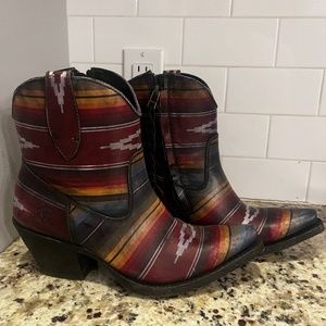 Ariat Saddle Blanket ankle boots
